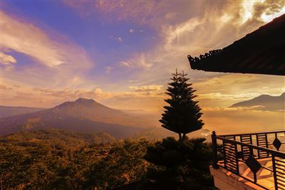 Vulkan Batur bei Sonnenuntergang